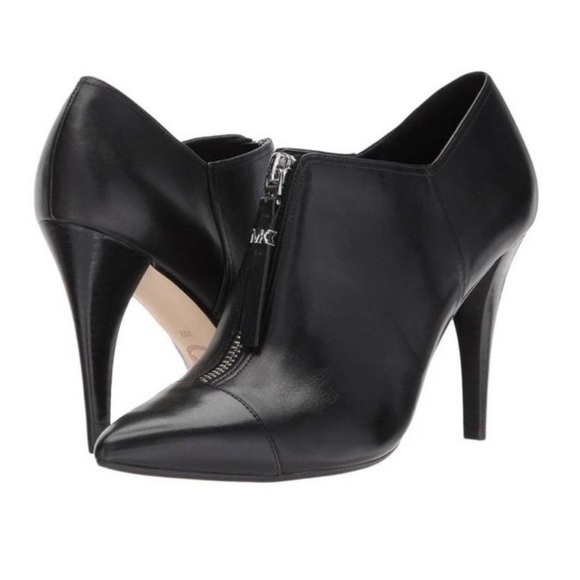 Michael Kors Shoes - Michael Kors Andi Leather Bootie (Size 7.5)